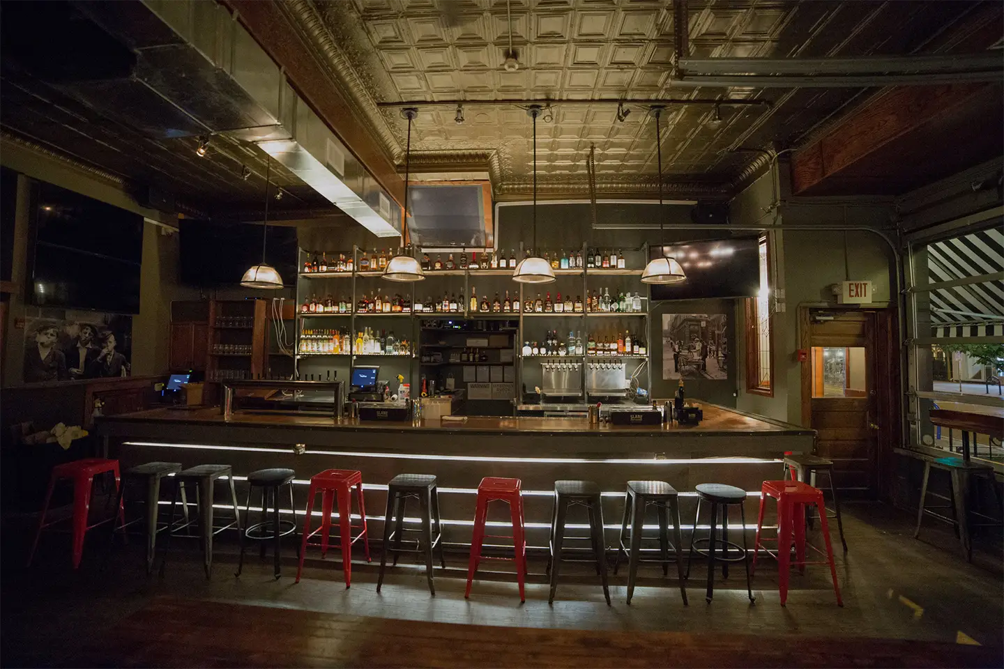 Bar photo 3